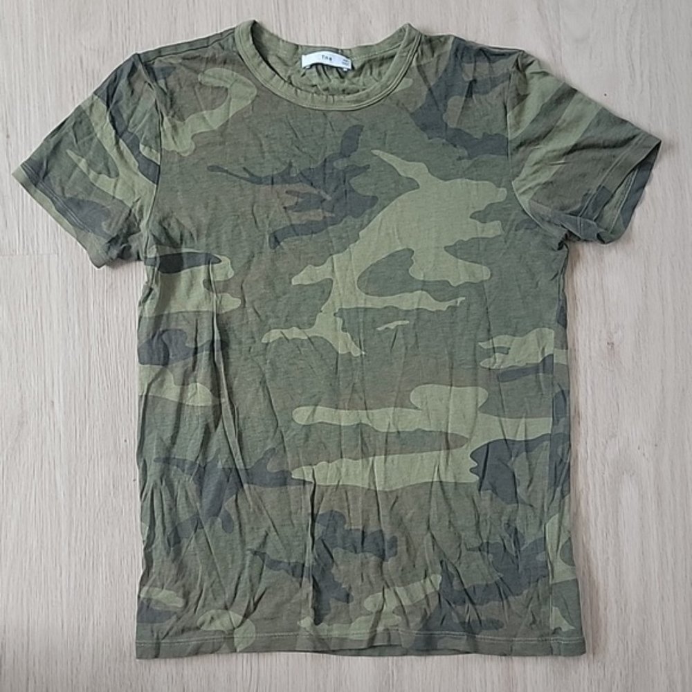 TNA Camo Tee XS